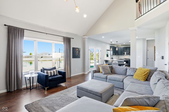 5685 Sunnyvalle Drive, Bargersville, IN 46106