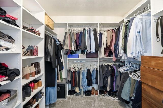 5685 Sunnyvalle Drive, Bargersville, IN 46106