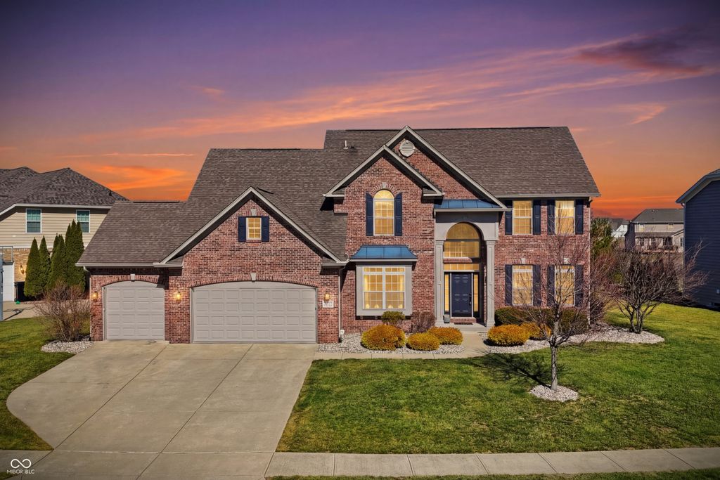 5685 Sunnyvalle Drive, Bargersville, IN 46106