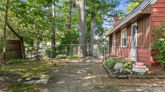 5945 S 20th STREET, Milwaukee, WI 53221