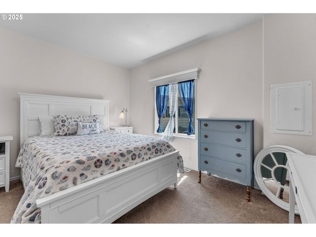 1999 JANSEN Way 29, Woodburn, OR 97071