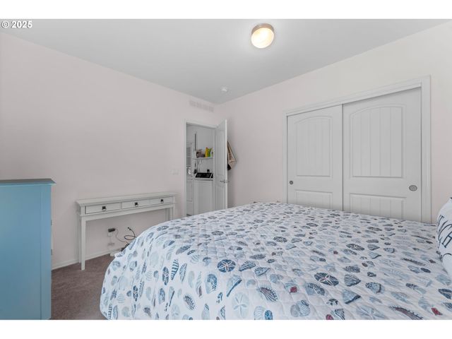 1999 JANSEN Way 29, Woodburn, OR 97071