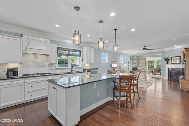 906 Knollwood Court, Okatie, SC 29909