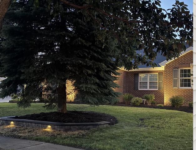 342 Blackberry Lane, Deforest, WI 53532