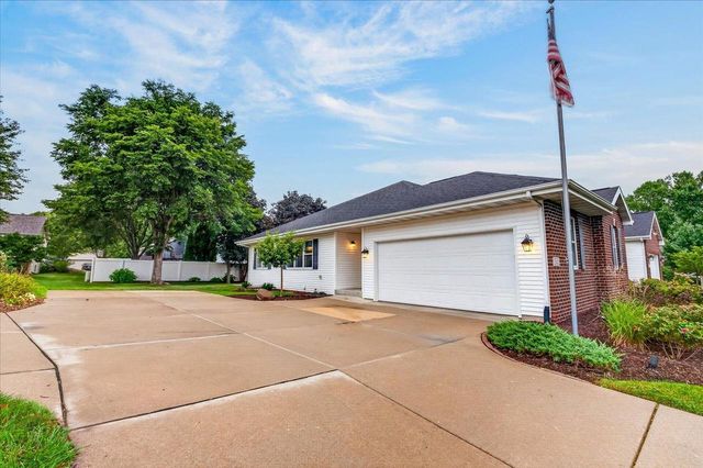 342 Blackberry Lane, Deforest, WI 53532