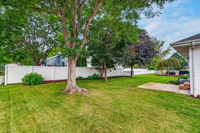 342 Blackberry Lane, Deforest, WI 53532