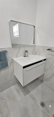 528 WIDEVIEW AVENUE, Tarpon Springs, FL 34689