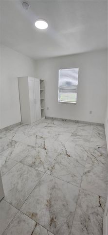 528 WIDEVIEW AVENUE, Tarpon Springs, FL 34689