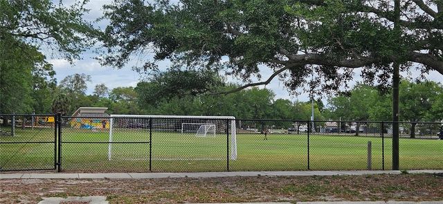 528 WIDEVIEW AVENUE, Tarpon Springs, FL 34689