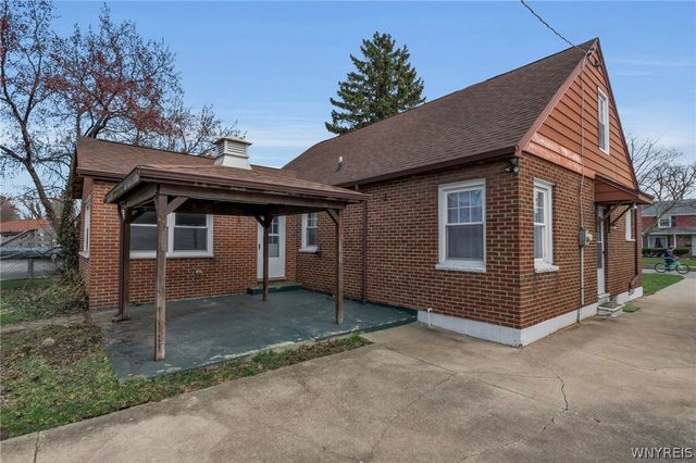 3040 Madison Avenue, Niagara Falls, NY 14305