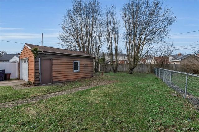 3040 Madison Avenue, Niagara Falls, NY 14305