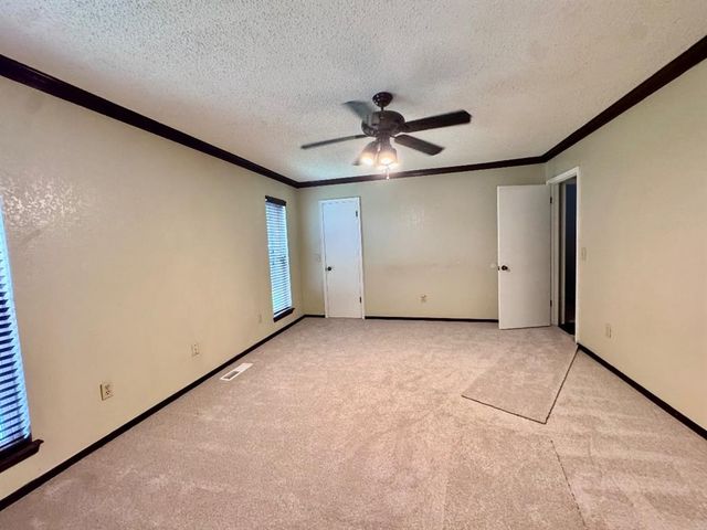 1037 NW 166th Street, Edmond, OK 73012