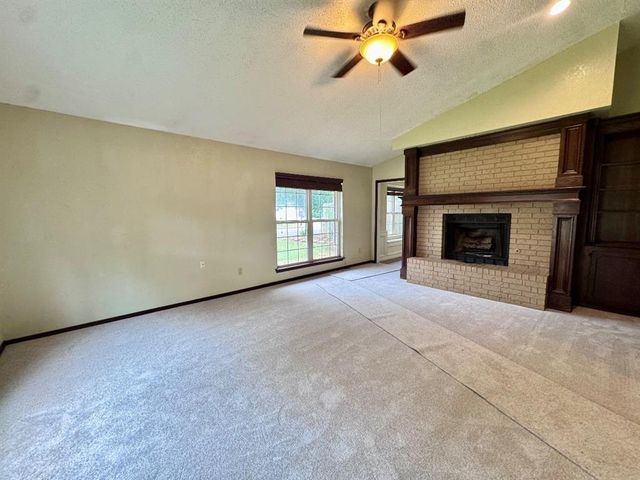 1037 NW 166th Street, Edmond, OK 73012