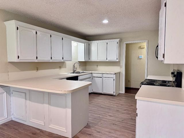 1037 NW 166th Street, Edmond, OK 73012