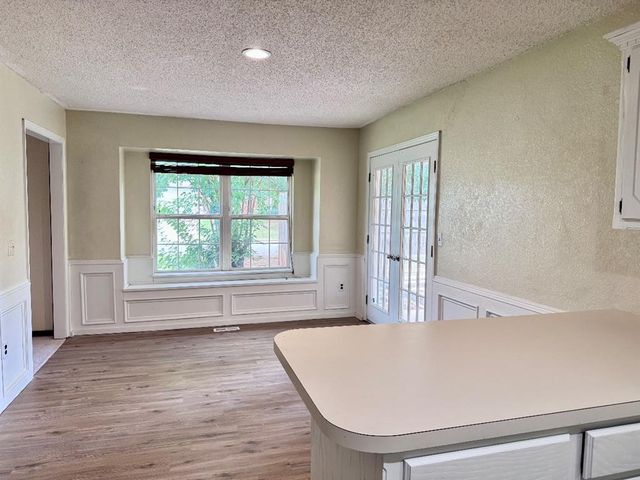 1037 NW 166th Street, Edmond, OK 73012
