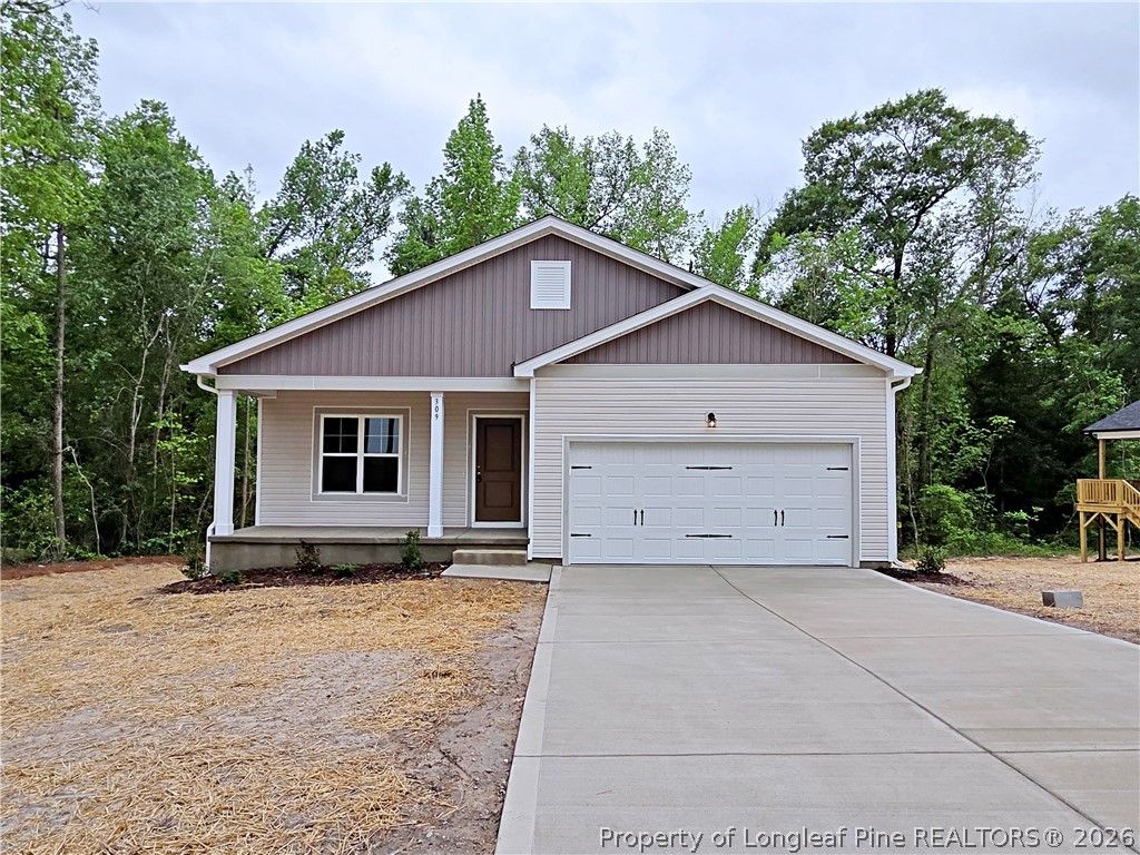 309 Appaloosa Drive, Spring Lake, NC 28390 — exterior