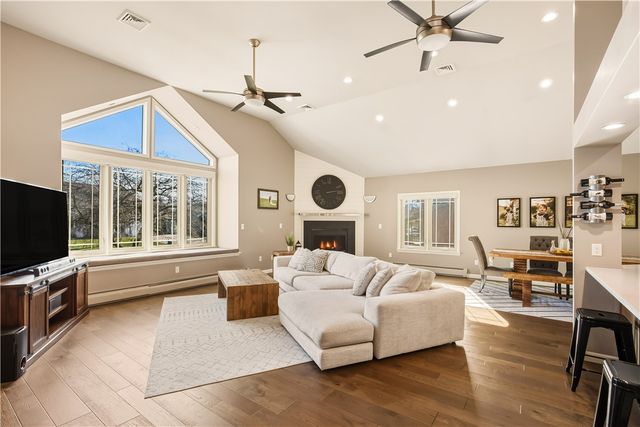 1204 S Columbia Ave, Somerset Boro, PA 15501