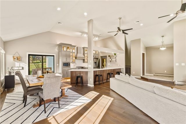 1204 S Columbia Ave, Somerset Boro, PA 15501