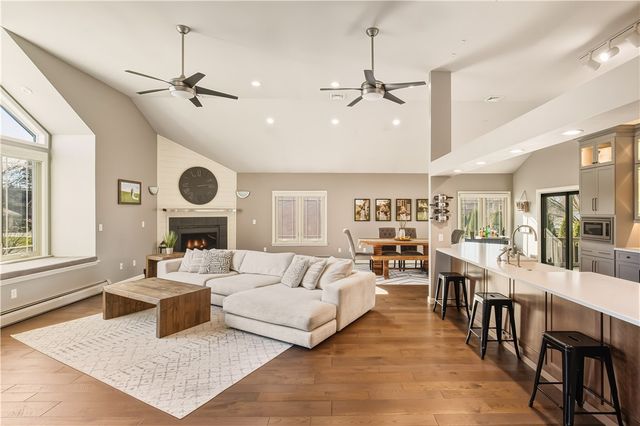 1204 S Columbia Ave, Somerset Boro, PA 15501