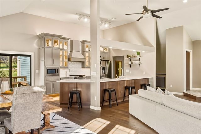 1204 S Columbia Ave, Somerset Boro, PA 15501