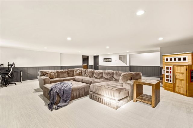 1204 S Columbia Ave, Somerset Boro, PA 15501