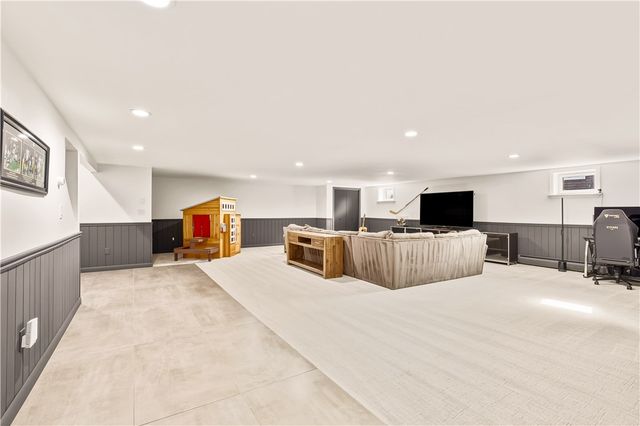 1204 S Columbia Ave, Somerset Boro, PA 15501