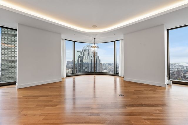 1 Dalton St 3803, Boston, MA 02199