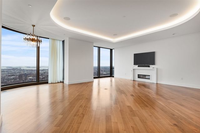 1 Dalton St 3803, Boston, MA 02199