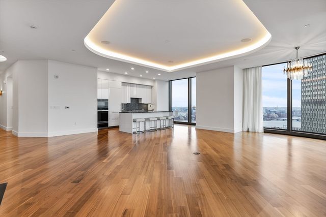 1 Dalton St 3803, Boston, MA 02199