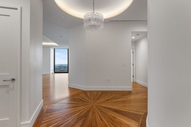 1 Dalton St 3803, Boston, MA 02199