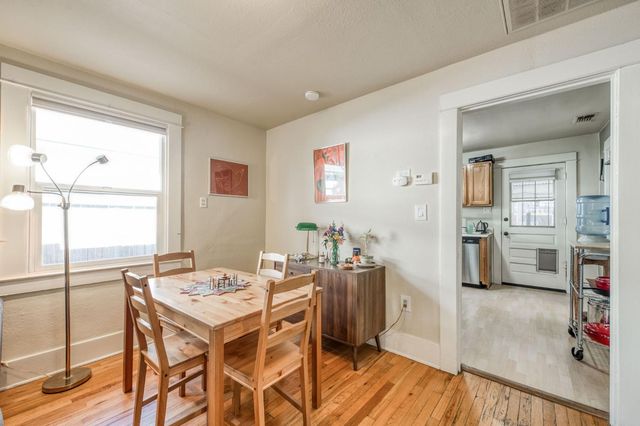 526 E Simpson Avenue, Fresno, CA 93704