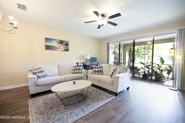 4199 MARBLEWOOD Lane, Jacksonville, FL 32216
