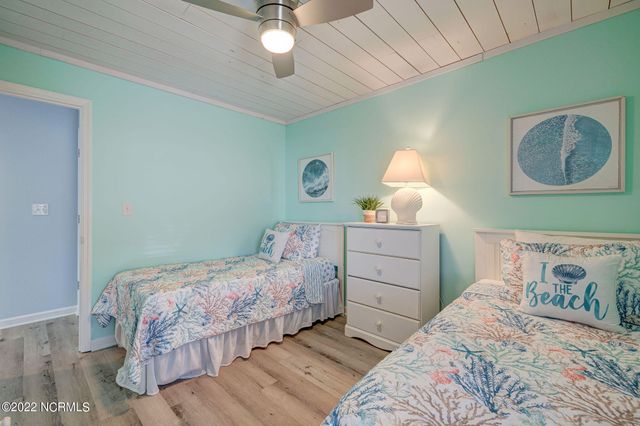 1208 N New River Drive, Holly Ridge, NC 28445