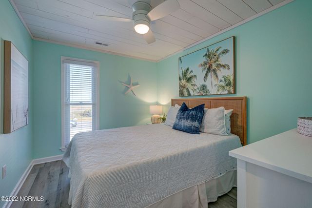 1208 N New River Drive, Holly Ridge, NC 28445