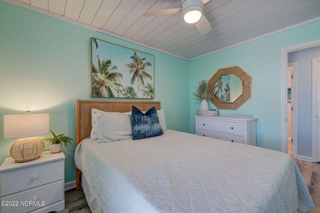 1208 N New River Drive, Holly Ridge, NC 28445