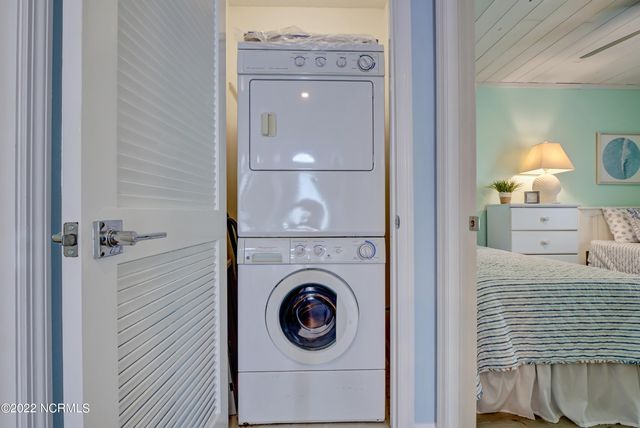 1208 N New River Drive, Holly Ridge, NC 28445