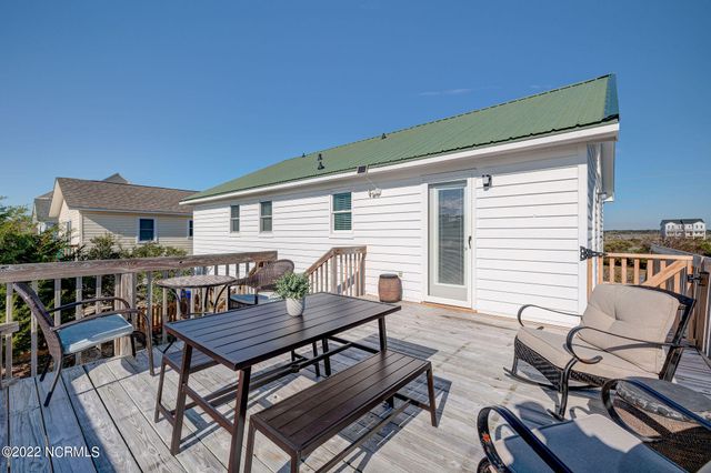 1208 N New River Drive, Holly Ridge, NC 28445