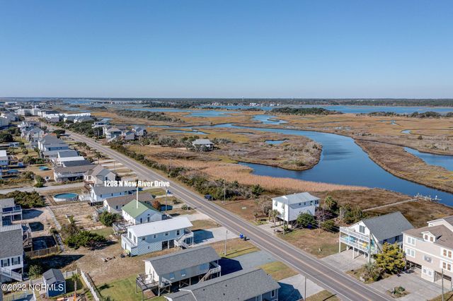 1208 N New River Drive, Holly Ridge, NC 28445