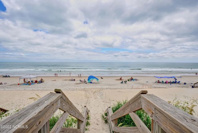 1208 N New River Drive, Holly Ridge, NC 28445