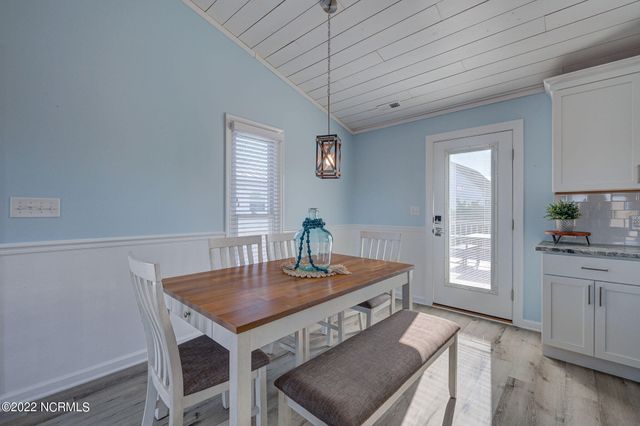 1208 N New River Drive, Holly Ridge, NC 28445