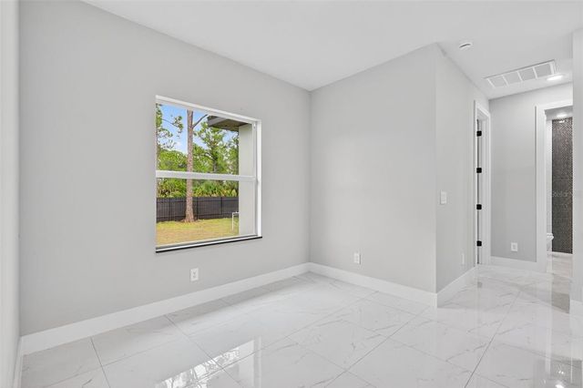 2810 39TH STREET W, Lehigh Acres, FL 33971