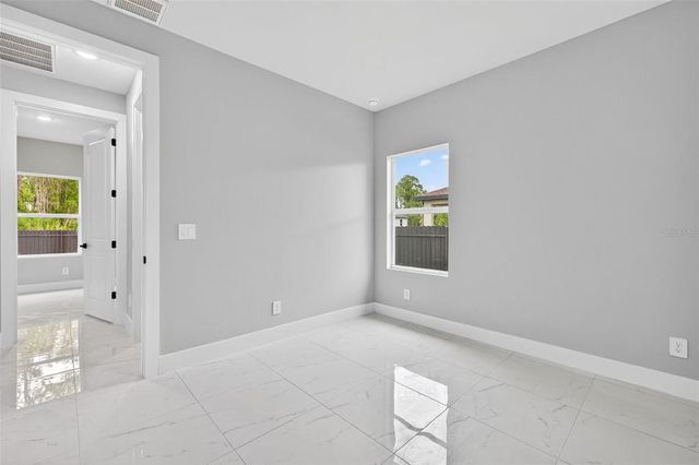 2810 39TH STREET W, Lehigh Acres, FL 33971