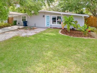 4105 W BAY AVENUE, Tampa, FL 33616