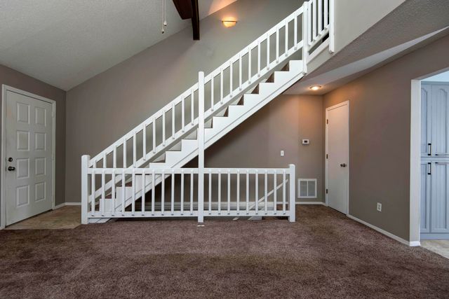 4445 S Robberson Avenue, Springfield, MO 65810