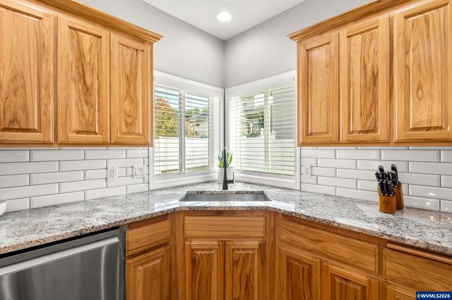 1224 Silas Ct NW, Salem, OR 97304