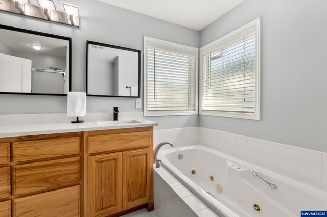 1224 Silas Ct NW, Salem, OR 97304
