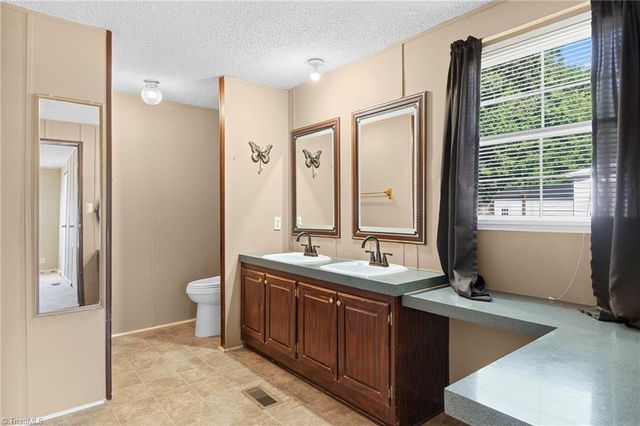 199 Sable Lane, Thomasville, NC 27360