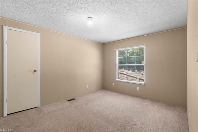 199 Sable Lane, Thomasville, NC 27360