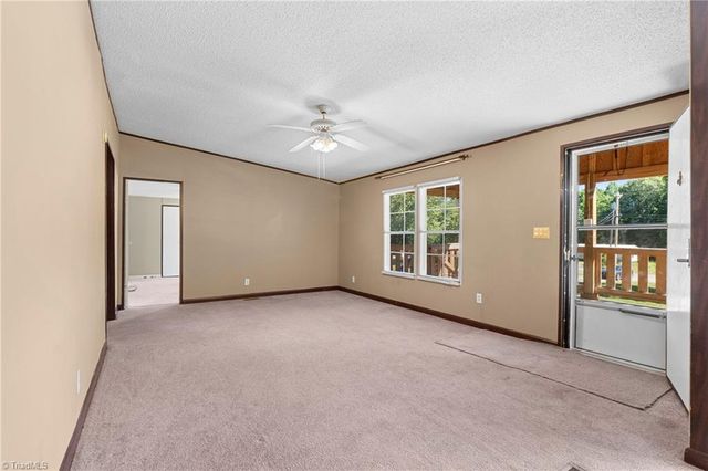 199 Sable Lane, Thomasville, NC 27360