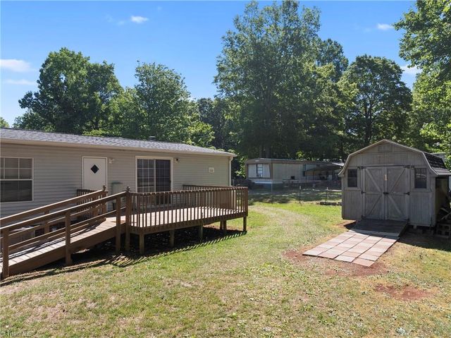 199 Sable Lane, Thomasville, NC 27360
